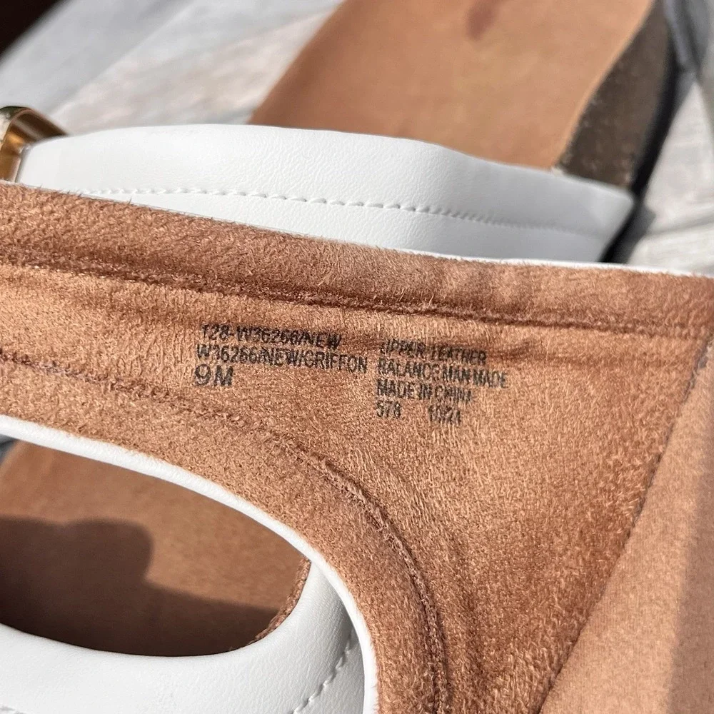 White Mountain Griffin Sandal Wmns Size 9 White Leather Double Strap Buckle Cork